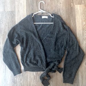 Accent Prone tie sweater